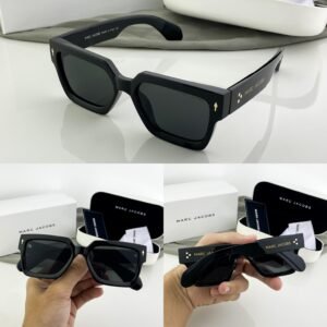 marc jacobs black 98093